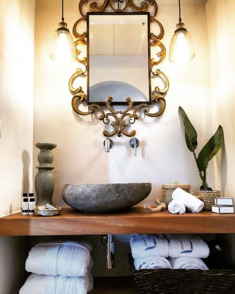 Фото Athina Studios & Suites