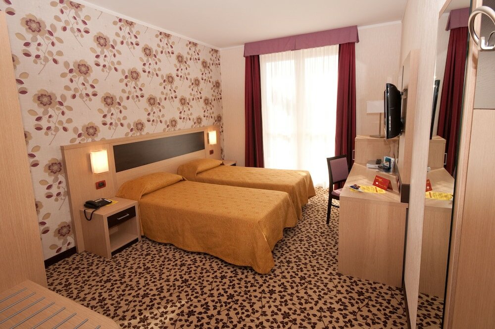 Фото Brindor Hotel