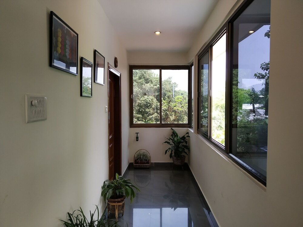 Фото Hotel Centre Point Tezpur