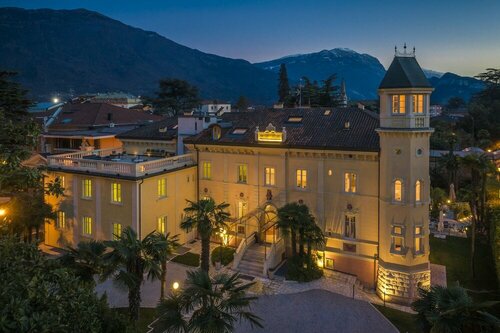 Внешний вид отеля Villa Italia Luxury Suites and Apartments в Арко, фото 4