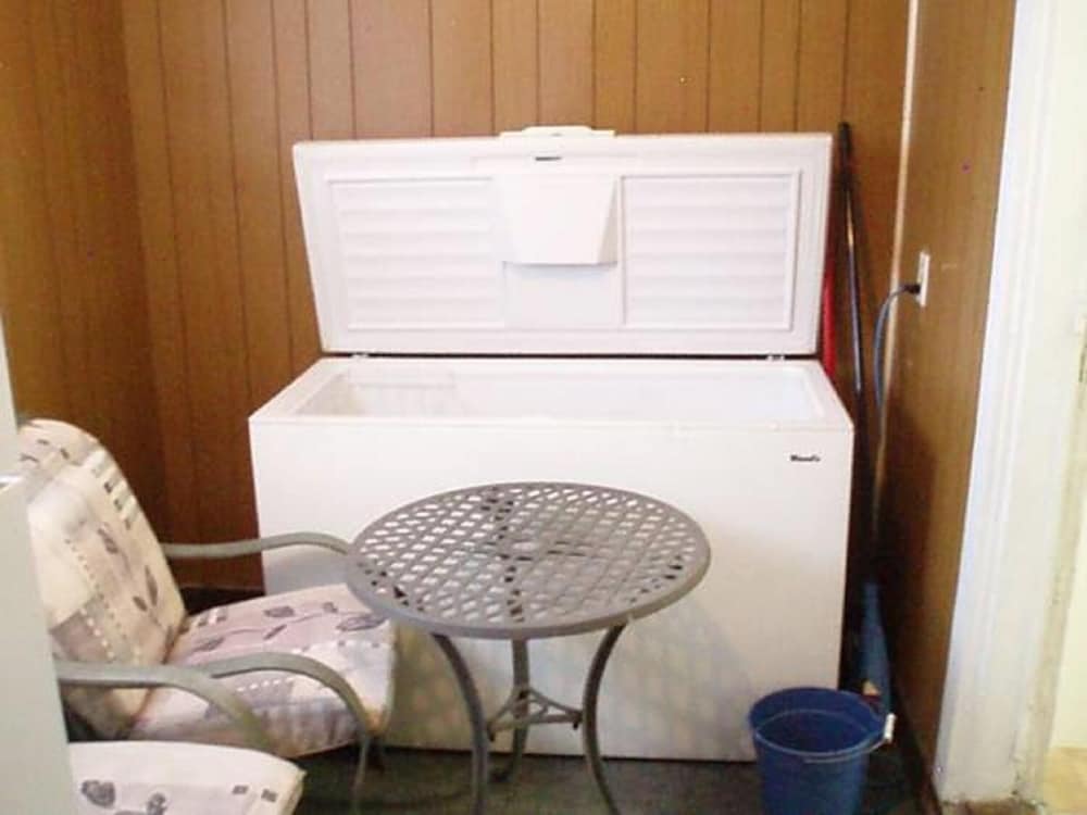 Фото Canora Home Rentals Vacation Cottage