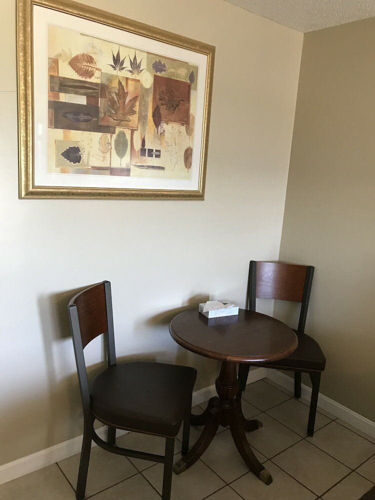 Фото White Birches Motel