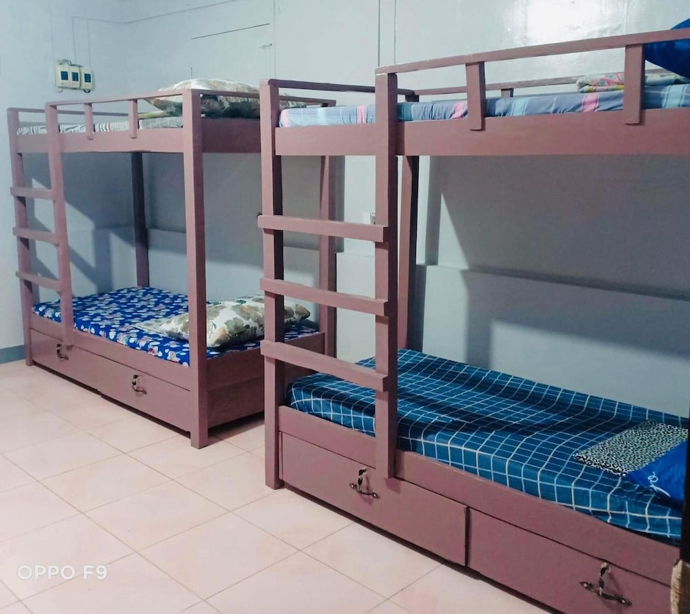 Фото Honeycomb Tourist Inn