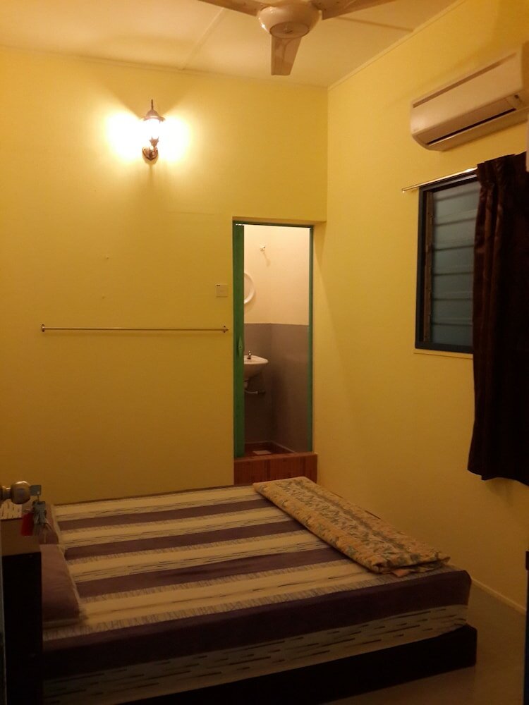 Фото Pangkor Fishing Village Guest House