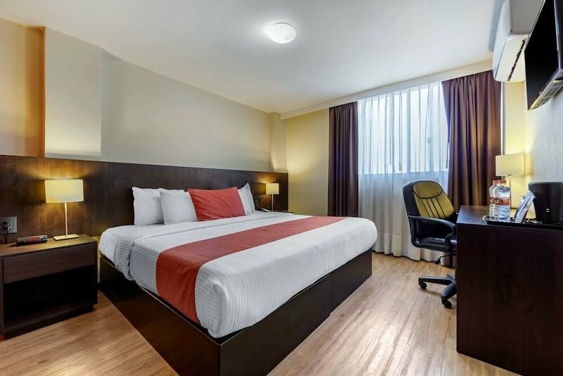 Гостиница Comfort Inn San Luis Potosi в Сан-Луис-Потоси