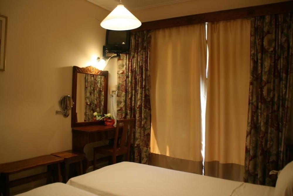 Фото Batis Hotel