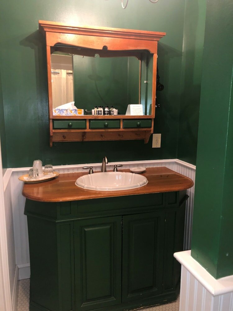 Фото Beekman Arms Hotel