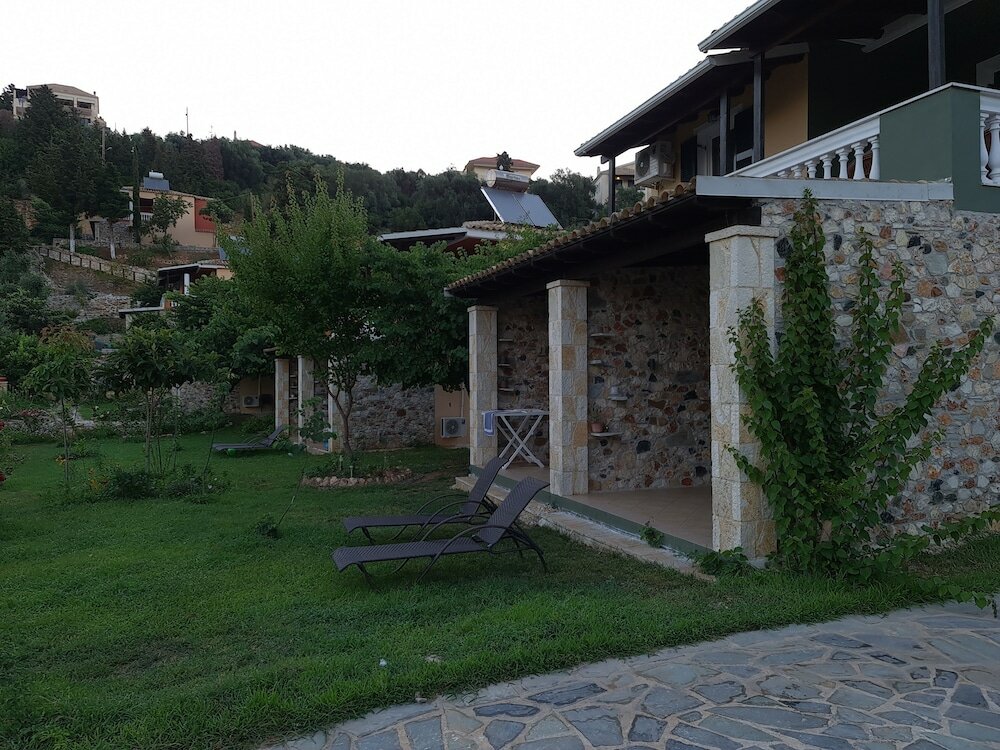 Фото Edem Studios & Apartments