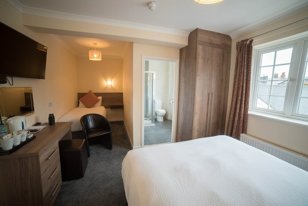 Фото Red Mullions Guest House