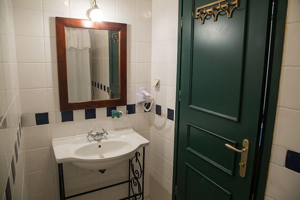 Фото Отель Ntouana