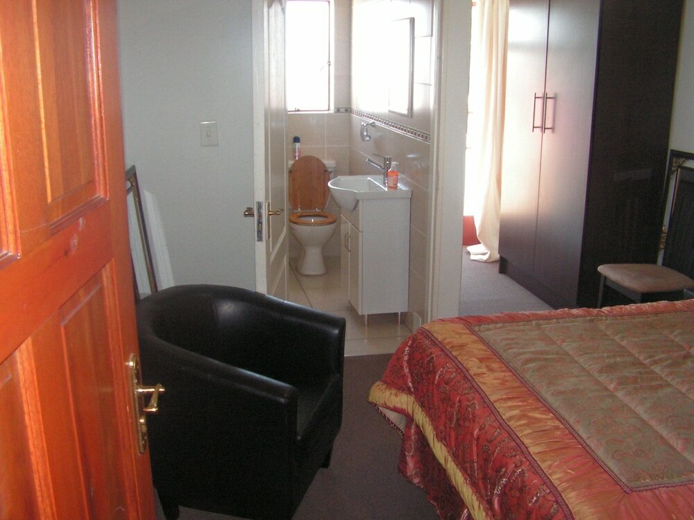 Фото Moshitametsi Guesthouse