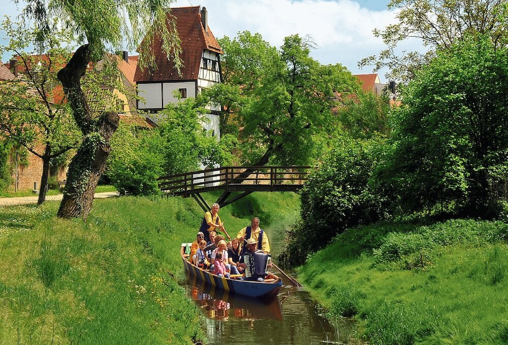 Фото Aparthotel Donaustern