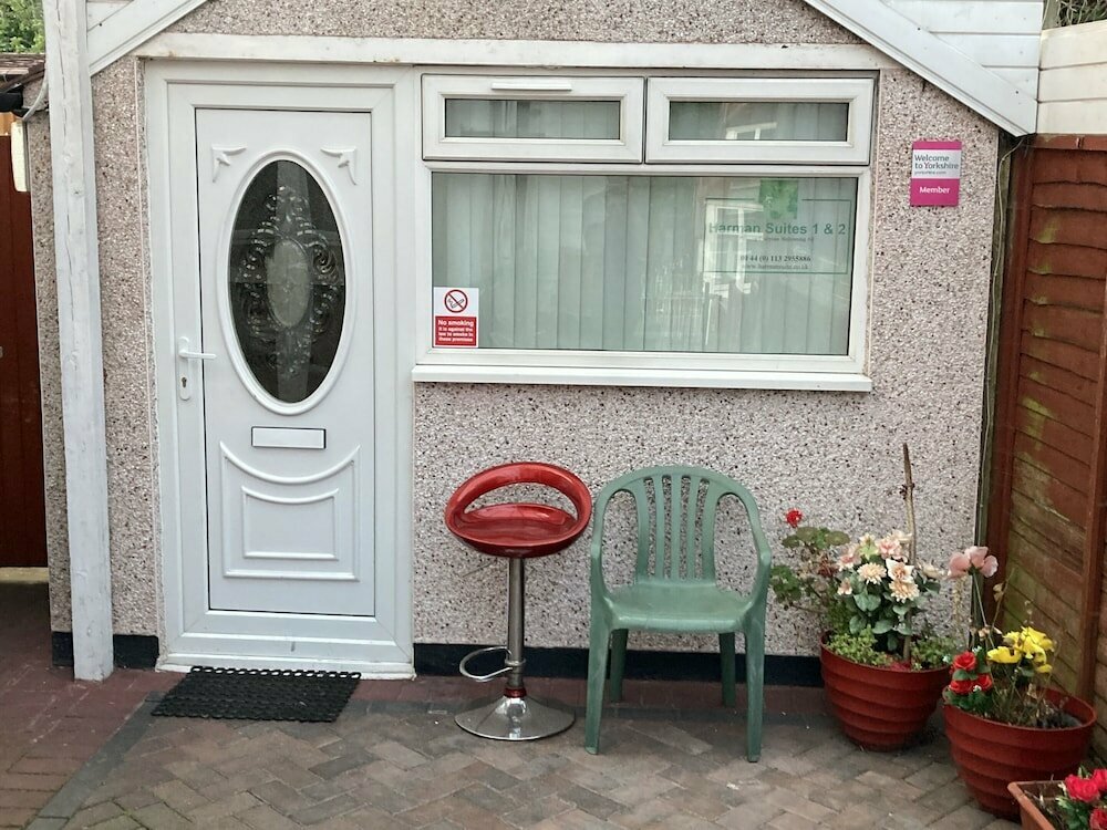 Hotel Harman Suites 1 & 2, Leeds, photo