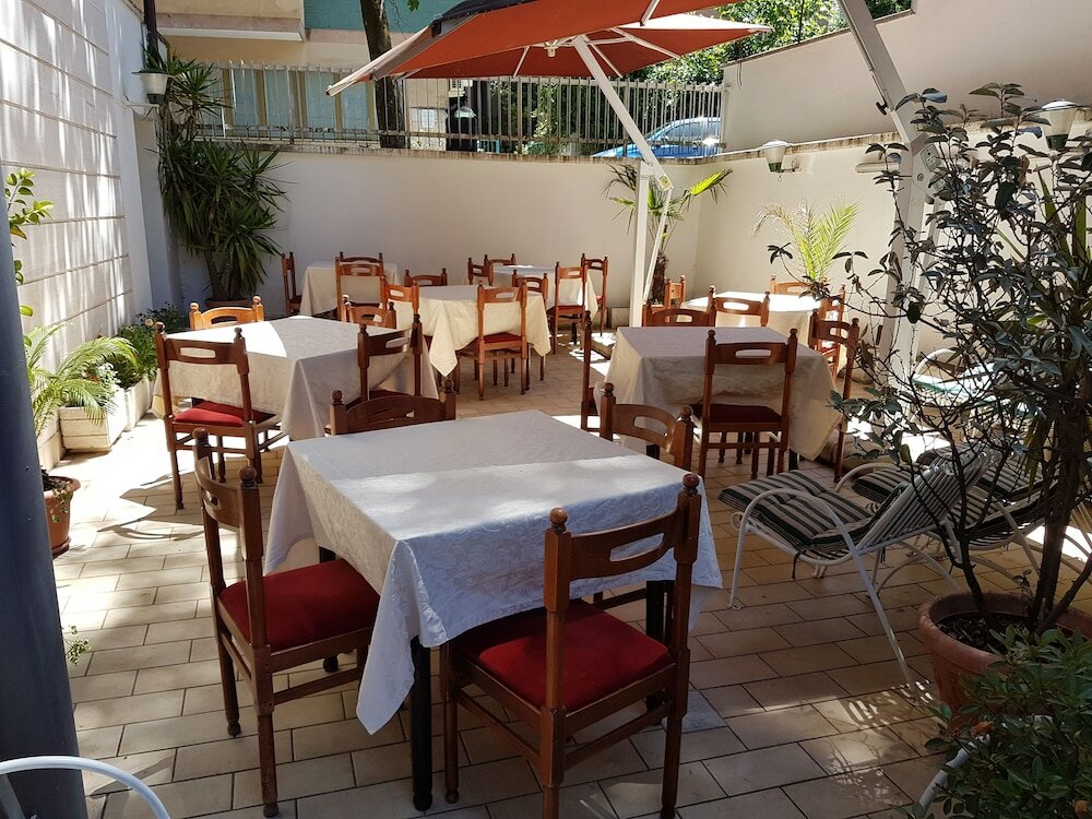 Фото Hotel Bonifacio