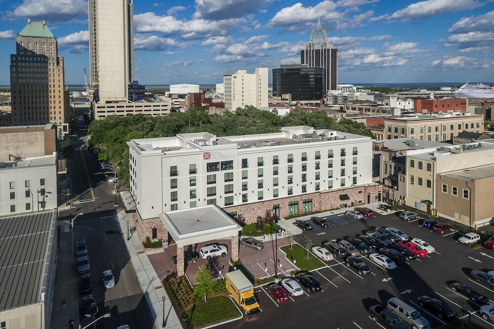 Фото Hilton Garden Inn Mobile Downtown
