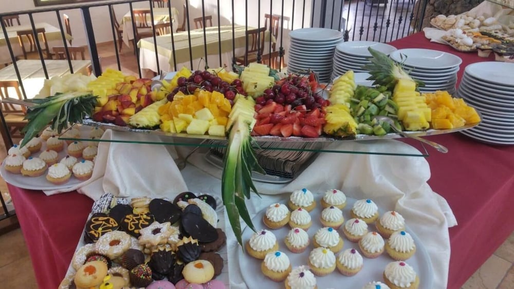 Фото Hotel La Fattoria