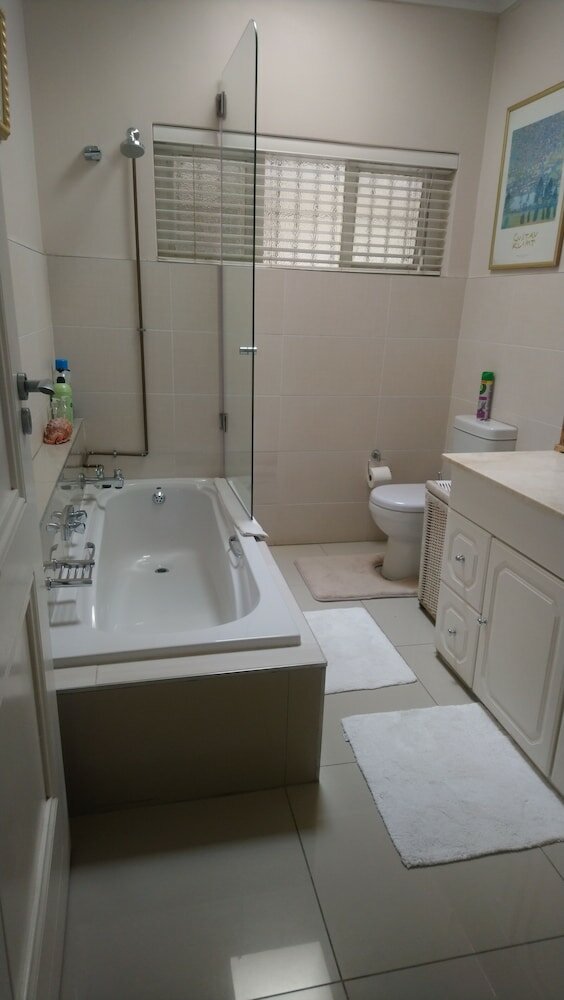 Фото Bed and Breakfast on Melrose