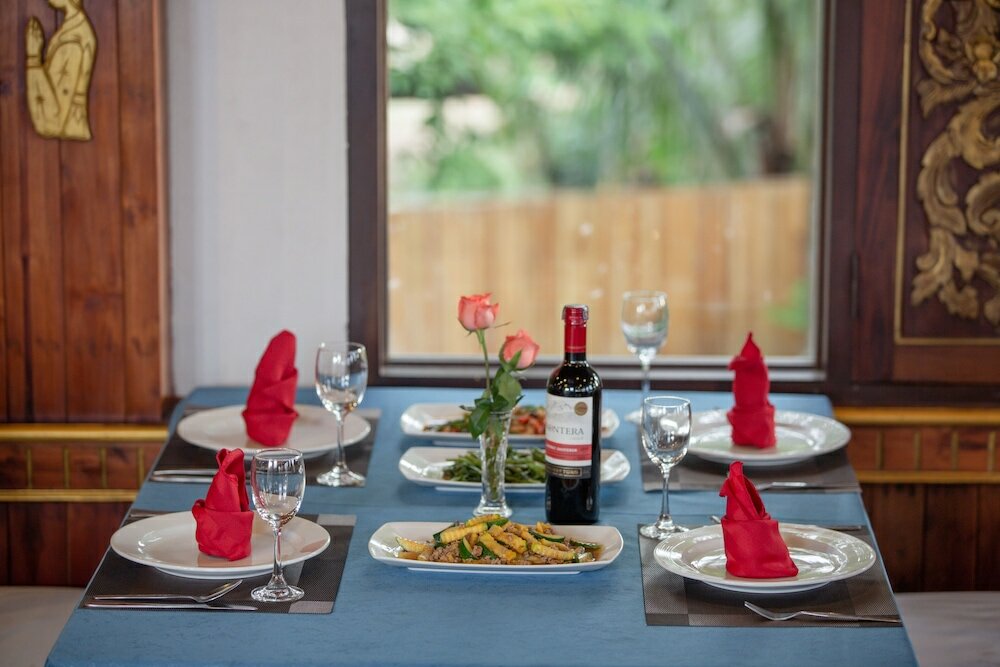 Фото E-Outfitting Vang Thong Hotel