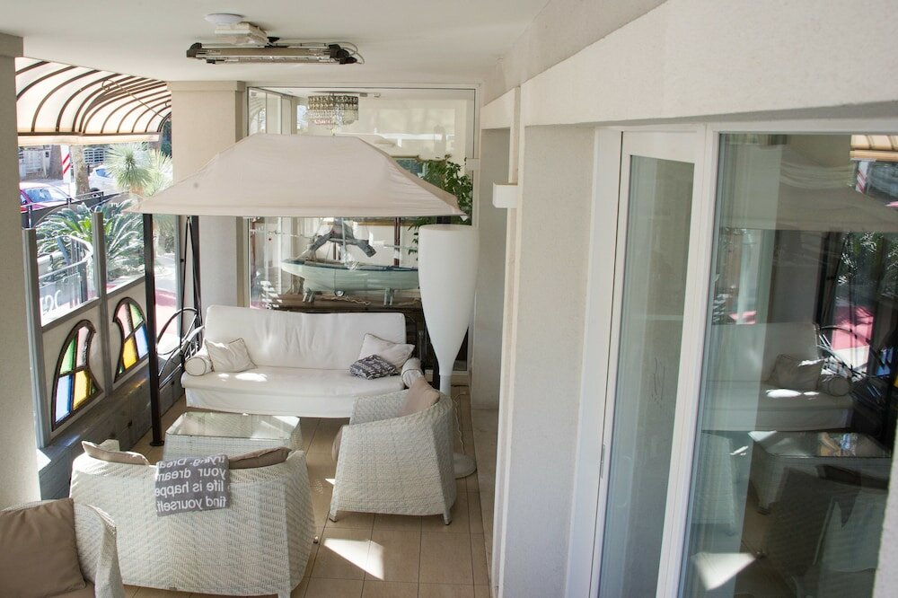 Фото Rimini Suite Hotel