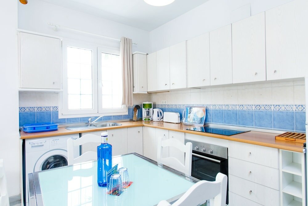 Фото Apartamentos Turísticos Almoraide