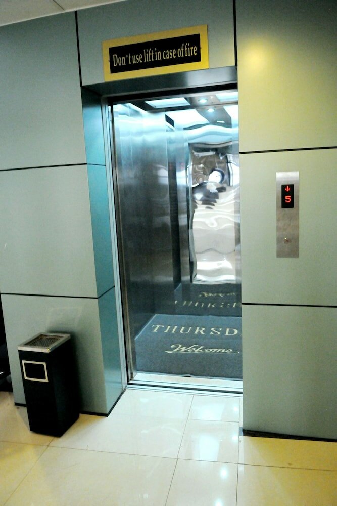 Фото Ravens Hotel