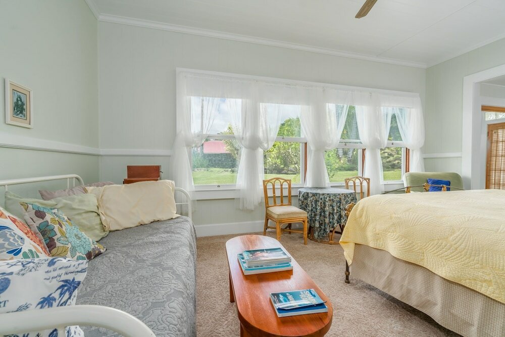 Фото Old Hawaiian B and B