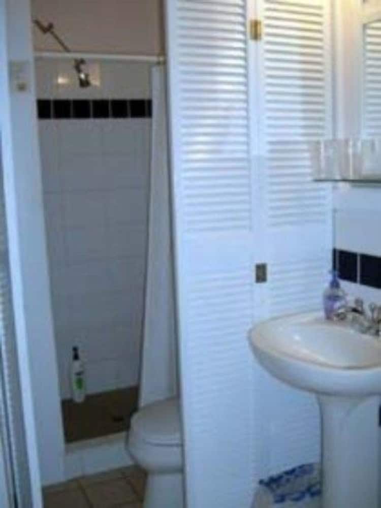 Фото Old Hawaiian B and B