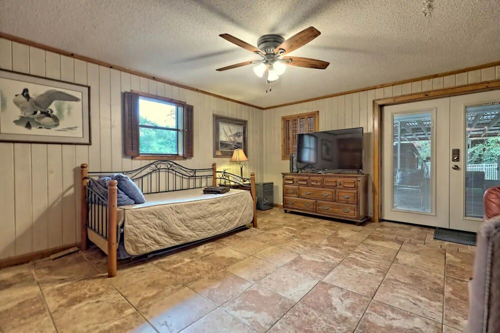 Фото T Landing Top & Bottom Units