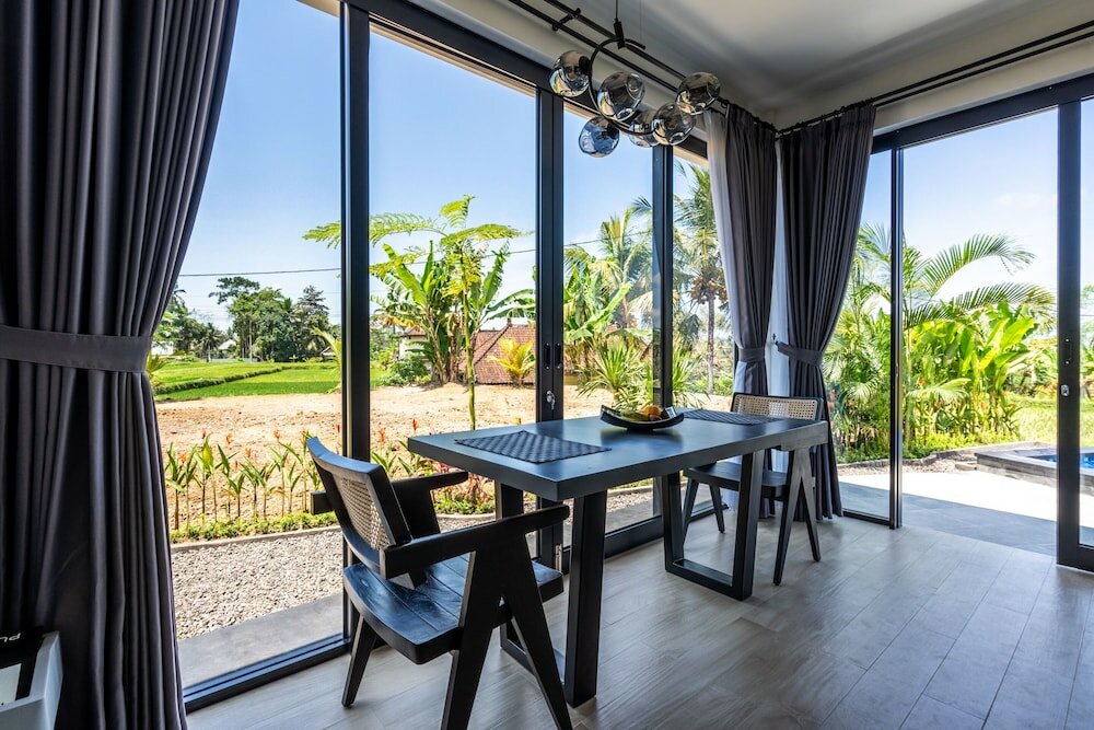 Фото Maple Ridge Ubud Villas