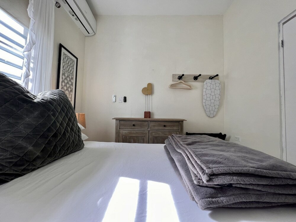 Фото Sonsoleá Host