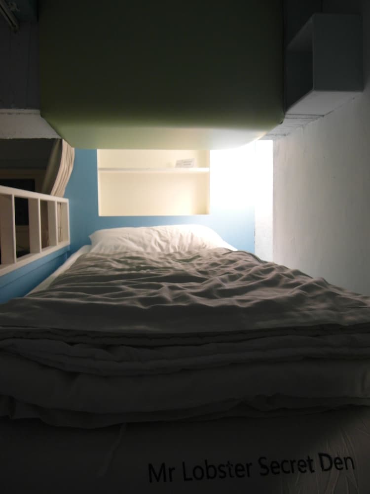Фото Mr Lobster's Secret Den Design Hostel