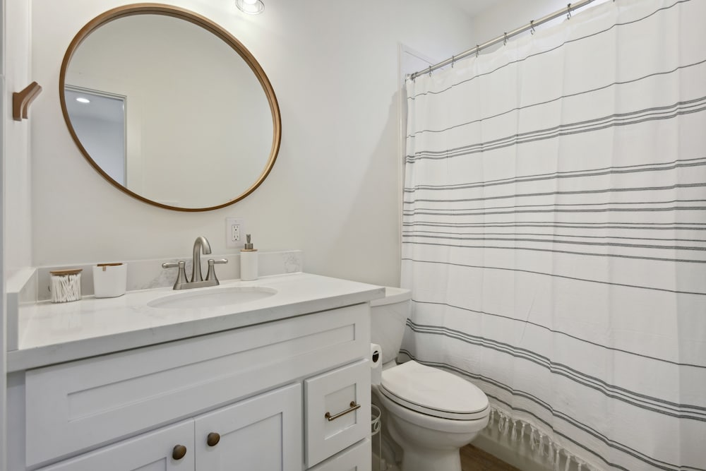 Фото Magnolia Suites Bsl