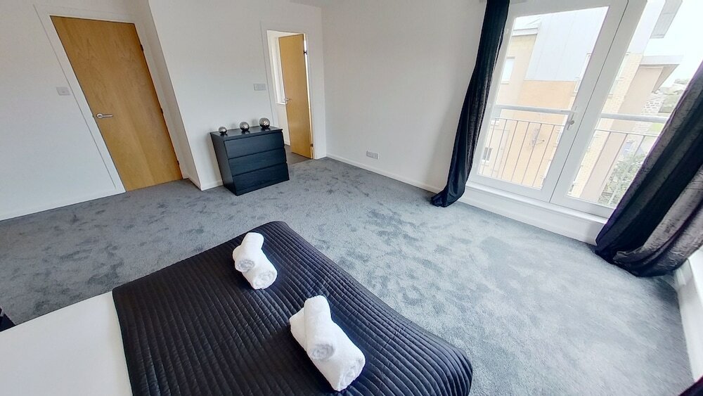 Фото Orange Apartments Bothwell Road