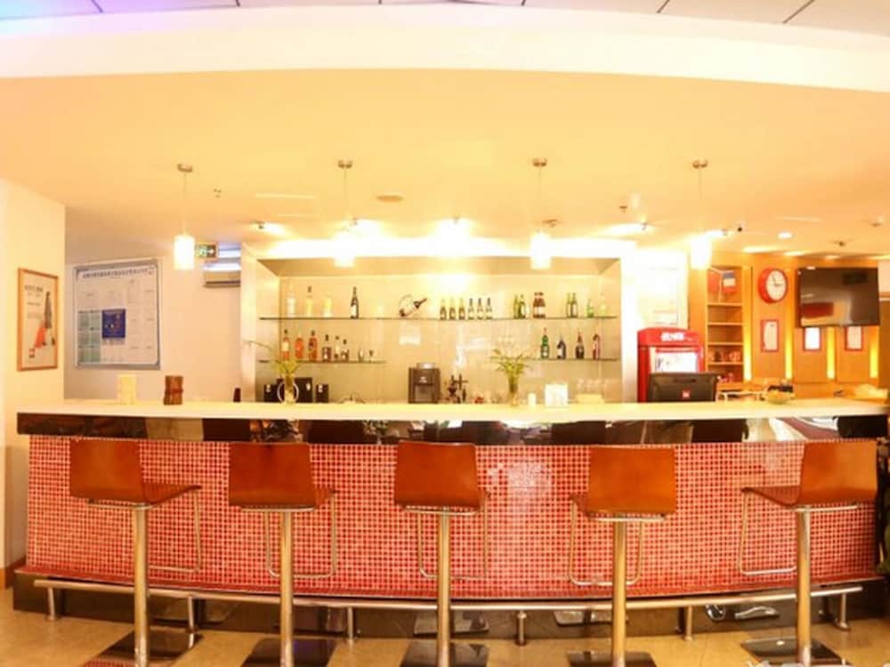 Фото Ibis Chengdu Yongfeng Hotel