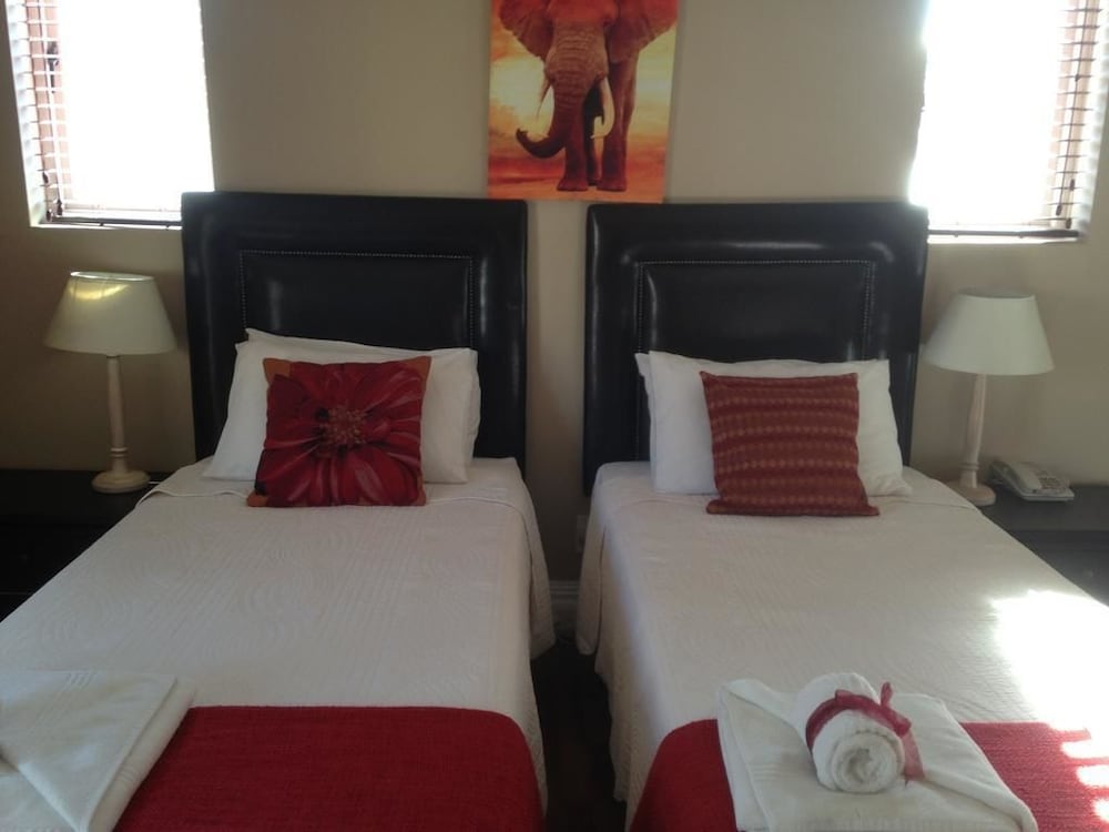 Фото Albatross Guest House