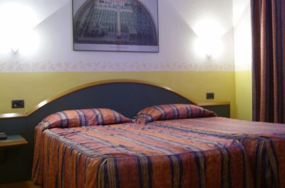 Фото Hotel Alexander