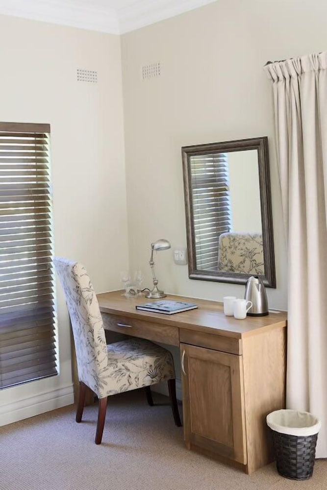 Фото Kingsmead Guest House