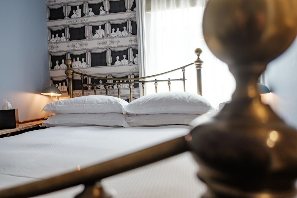 Фото The Bull Hotel