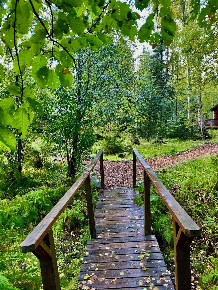 Фото Meandering Moose Lodging