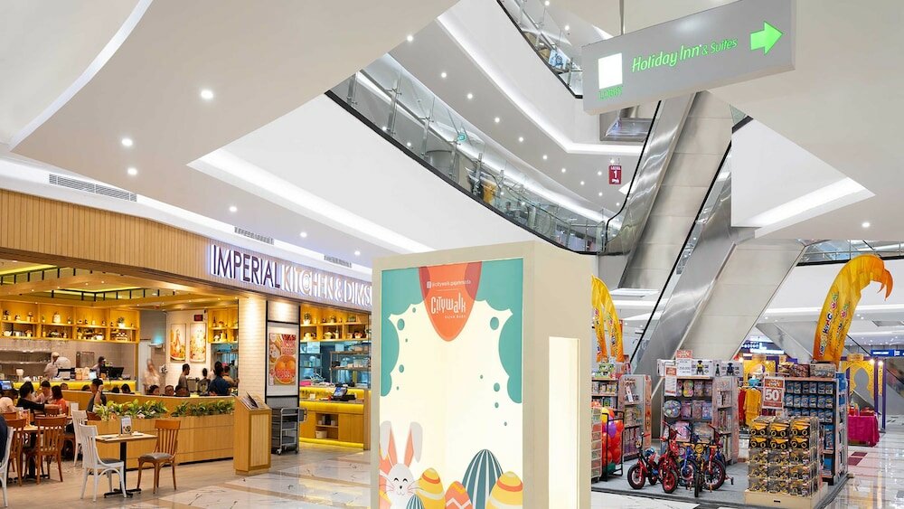 Фото Holiday Inn & Suites Jakarta Gajah Mada, an Ihg Hotel