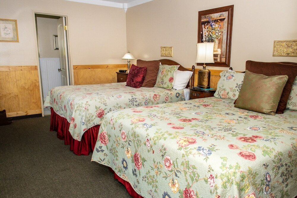 Фото Gunn House Hotel