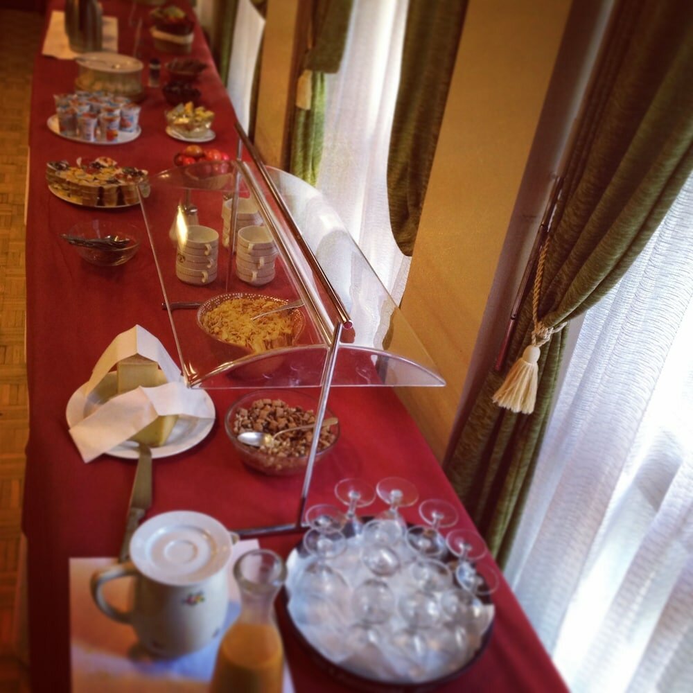 Фото Hotel la Suite