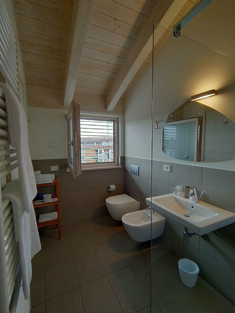 Фото Nuova Opera Rooms