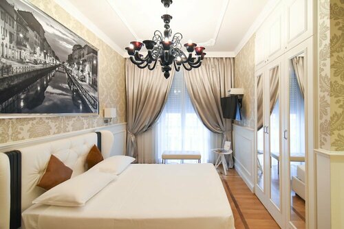 Гостиница Luxury Suite Milano Duomo в Милане