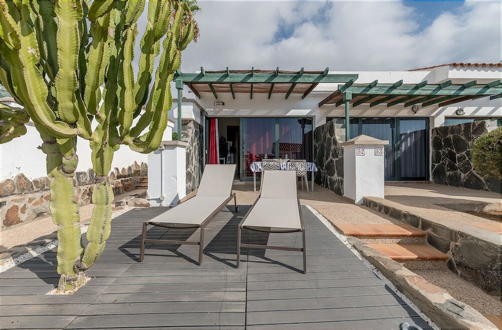 Фото Lovely Bungalows