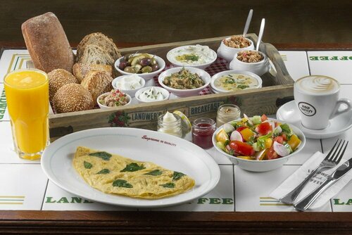 Гостиница The White House Hotel At Dizengoff Square в Тель-Авиве