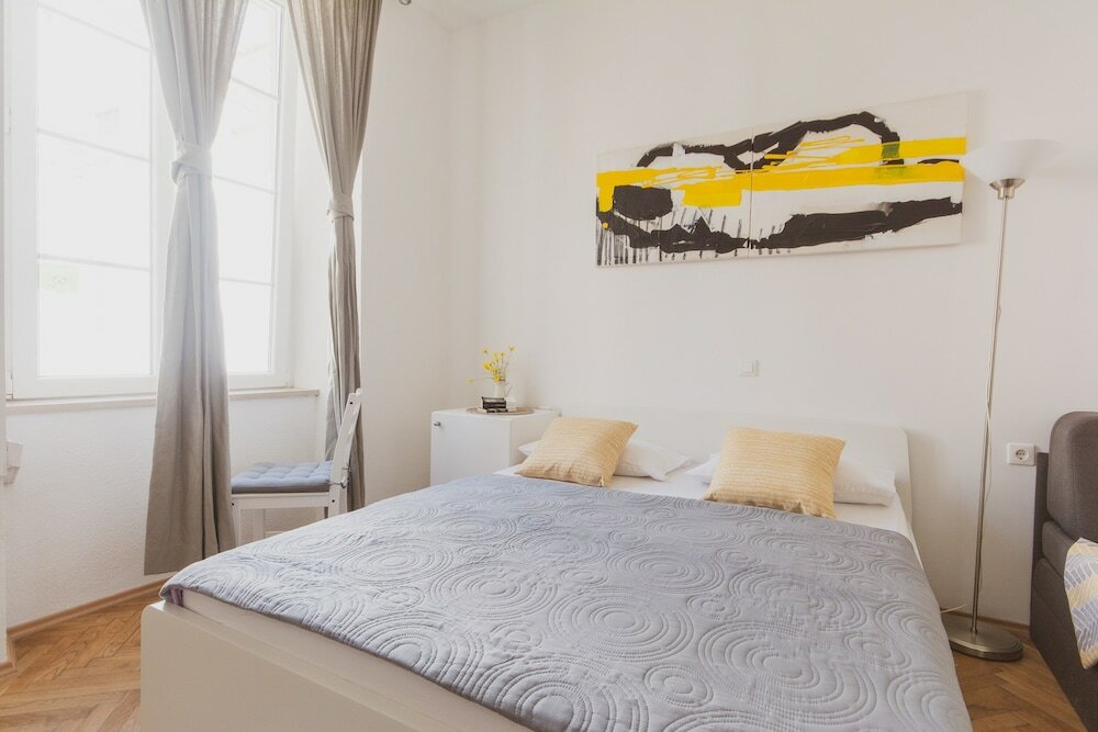 Фото Rooms Eden Old Town