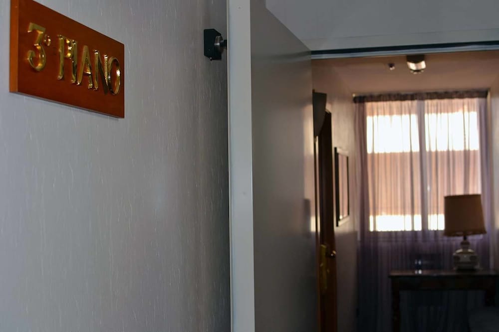 Фото Hotel Sabra