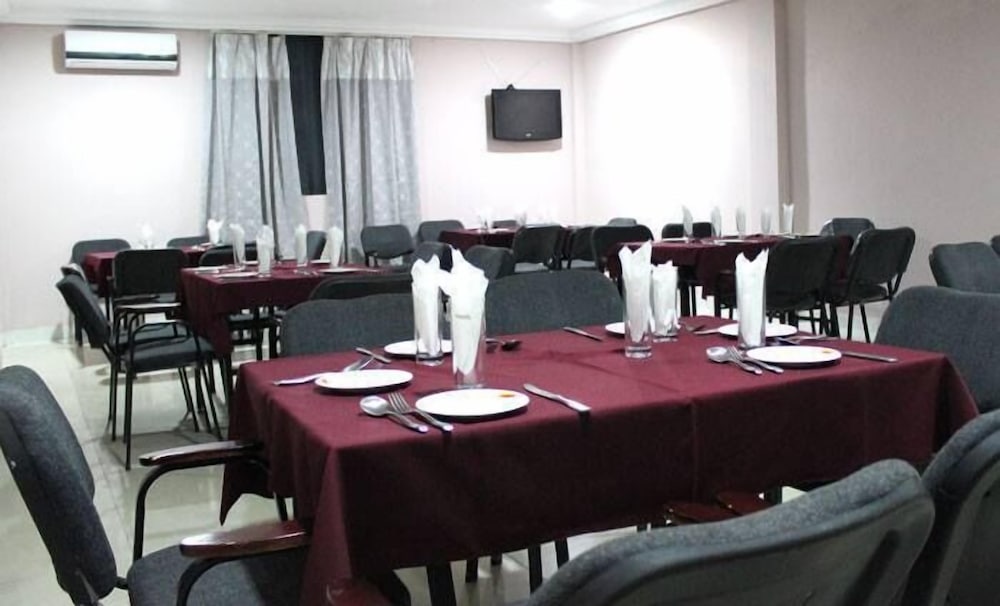 Фото Tyco City Hotel