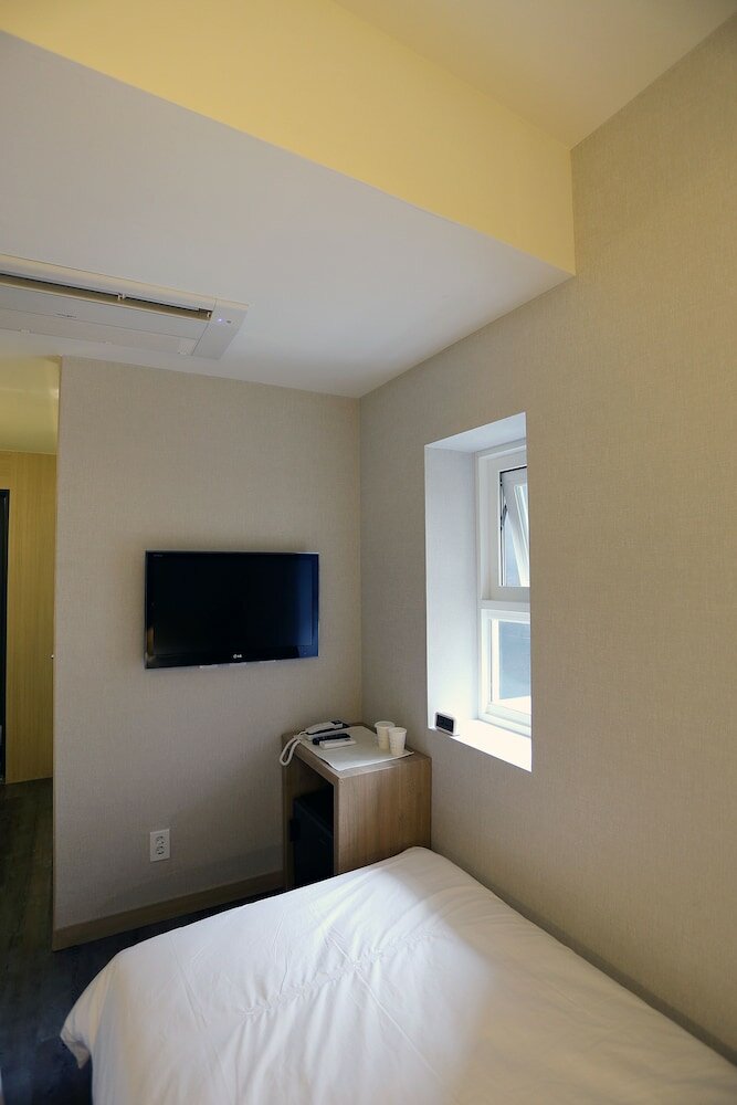 Фото Hotel 8 Hours